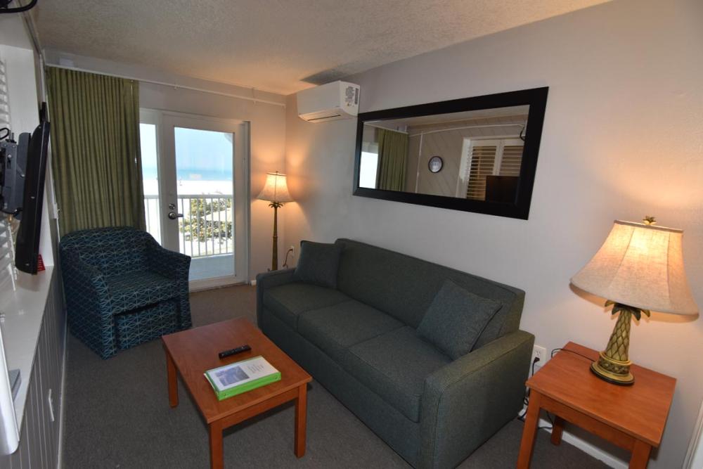  Gulf Front 1 BR