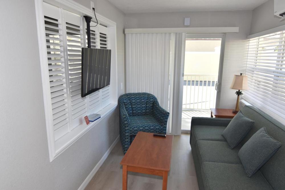 Garden Side 1 BR A