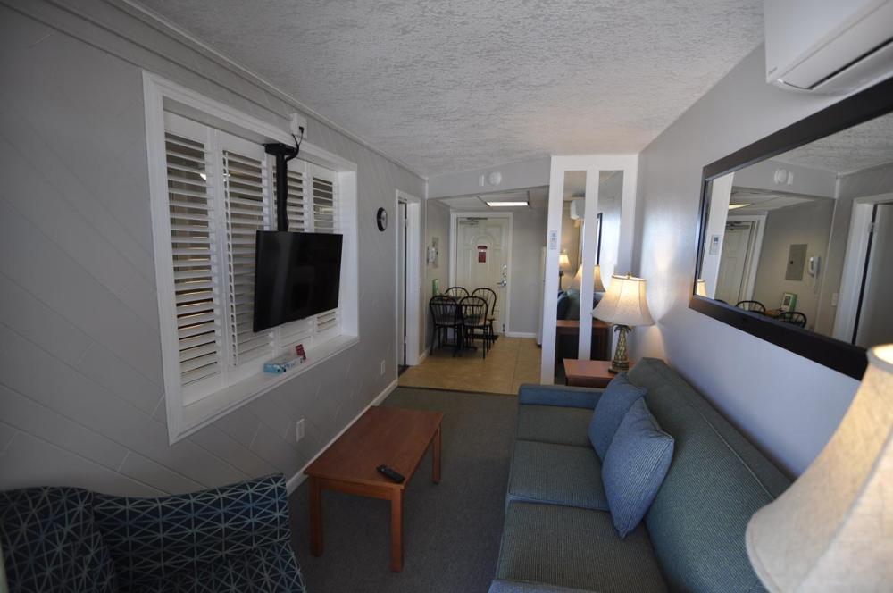  Gulf Front 1 BR