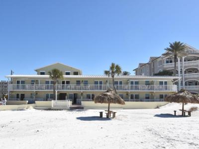 Hideaway Sands Resort